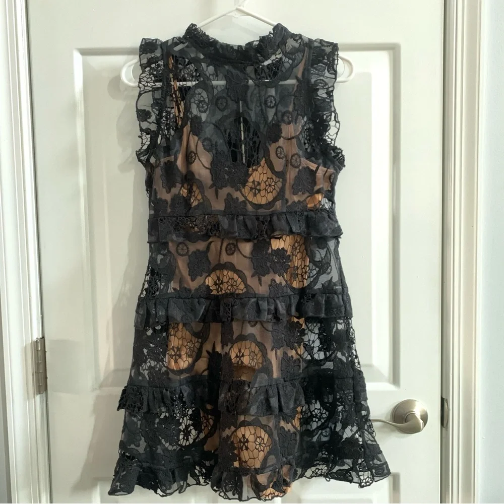 Line and Dot black lace dress - Picture 1 of 6